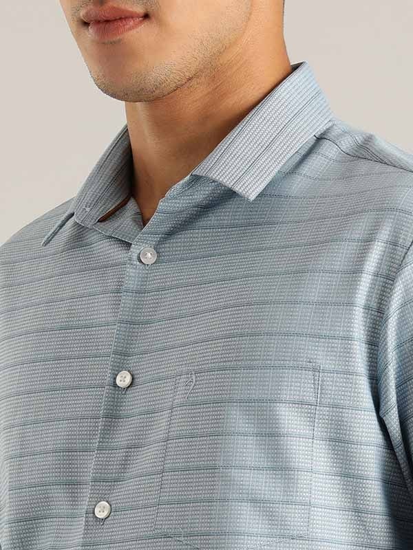 Indian Terrain Men Striped Blue Shirt